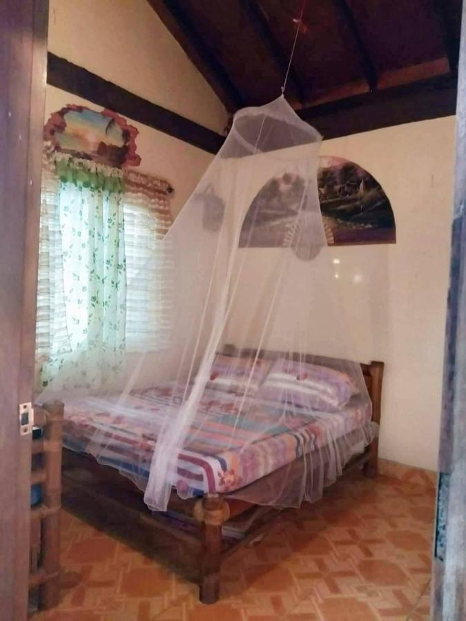 Prince Ludwig Beach Resort San Antonio  Extérieur photo
