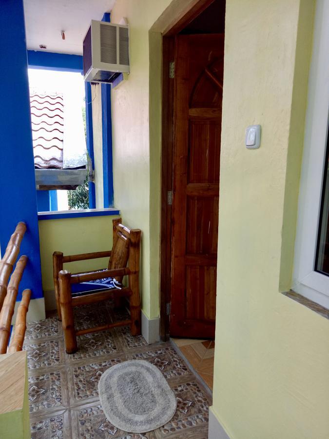 Prince Ludwig Beach Resort San Antonio  Extérieur photo